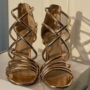 Size 8 gold heels